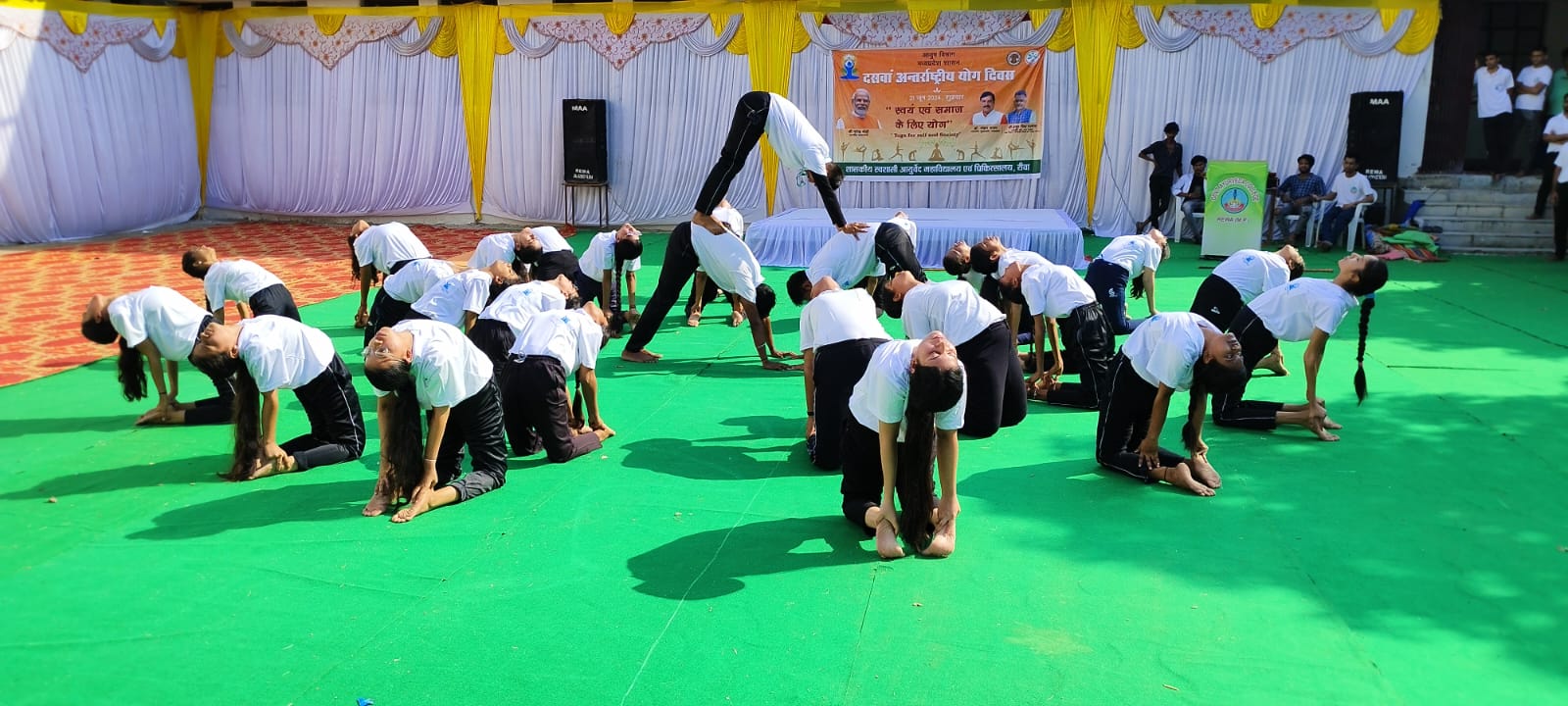 अंतर्राष्ट्रीय योग दिवस - शासकीय आयुर्वेद महाविद्यालय एवं चिकित्सालय, रीवा (म.प्र.)